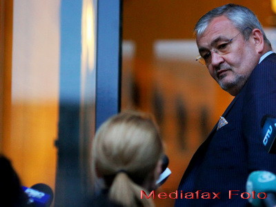 Revista presei: Unde se va ajunge? Romania se imprumuta 2 mil. euro/ora