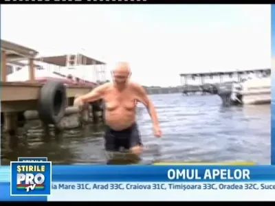 Are aproape 90 de ani dar inoata mai bine decat multi altii