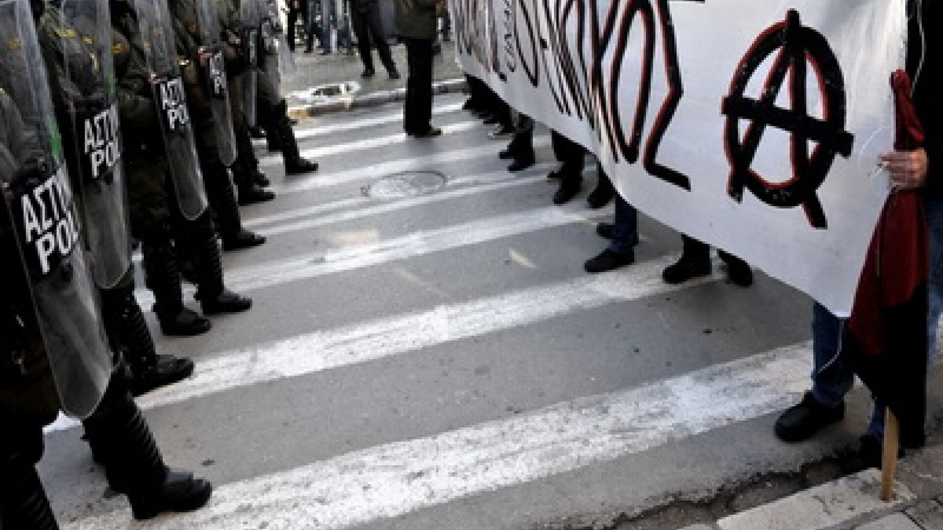 Alerta in Grecia! Anarhistii ameninta cu atacuri. Si impotriva turistilor