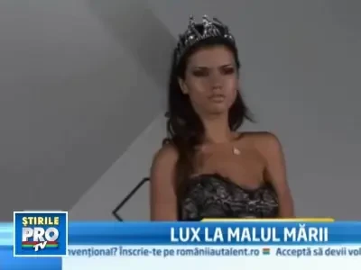 Lux la mare: diamante sclipitoare, ceasuri de colectie, tocuri de 37 de cm