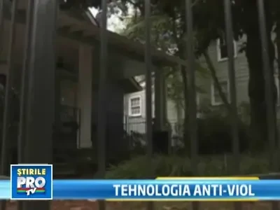 Legata si violata, a scapat tastand cu picioarele