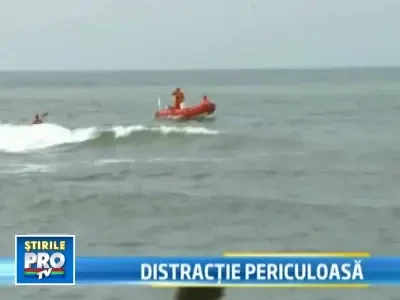 Gluma proasta. A sarit cu schi-jet-ul peste un amic. L-a bagat in spital