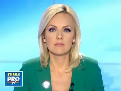 Socant! S-a aruncat sub metrou ca sa-l filmeze cum trece pe deasupra