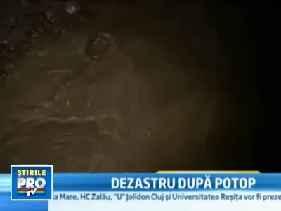 Necazuri pentru locanicii din Arges. Au scos toata noaptea apa din case