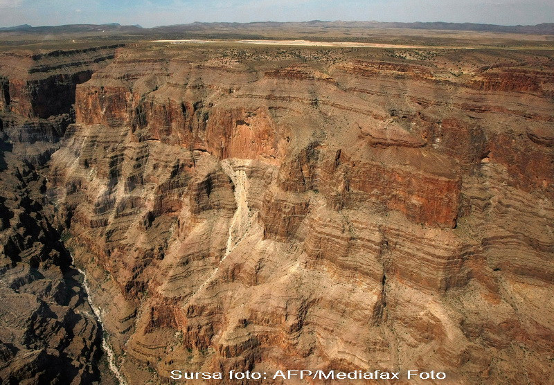 Omul cu noua vieti! A cazut de pe Marele Canion si a supravietuit