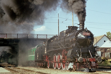 Intoarcere in timp. Britanicii se plimba cu trenuri cu aburi