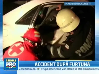Si-a pierdut viata dupa ce a intrat cu masina intr-un stalp!