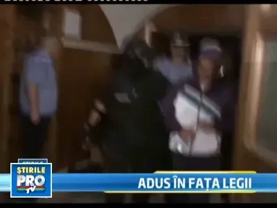 Tanarul care a ranit 4 oameni dupa ce a intrat cu masina pe pista, retinut