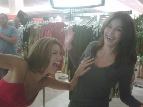 Eva Longoria s-a impiedicat, dar s-a prins de sanul lui Teri Hatcher
