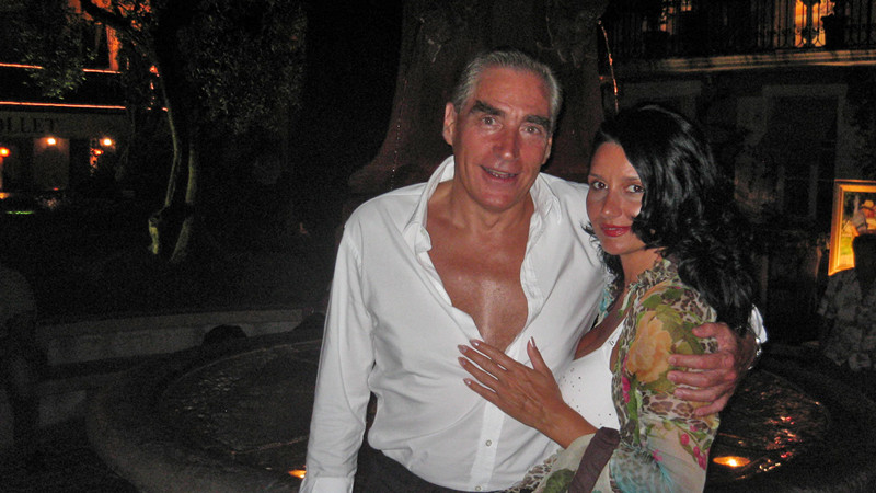 Petre Roman si-a dus fiul, pe Petrus, la mare in Muntenegru!