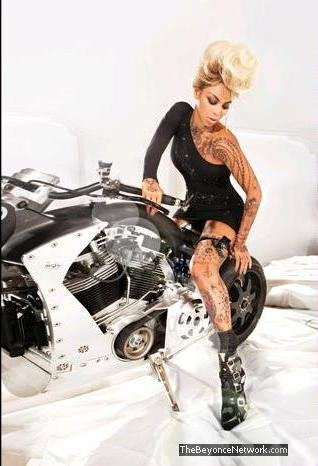 Revista presei: Beyonce, tatuata si fierbinte pe motor!