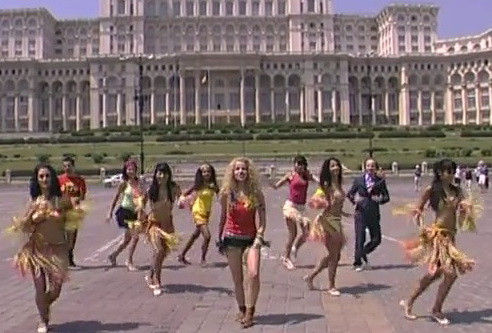 Succesul parodiei ”KK-Maka" a depasit granitele tarii