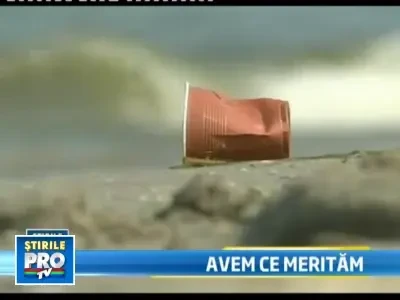 Turistul roman in actiune: lasa mizerie pe unde se duce si apoi se plange