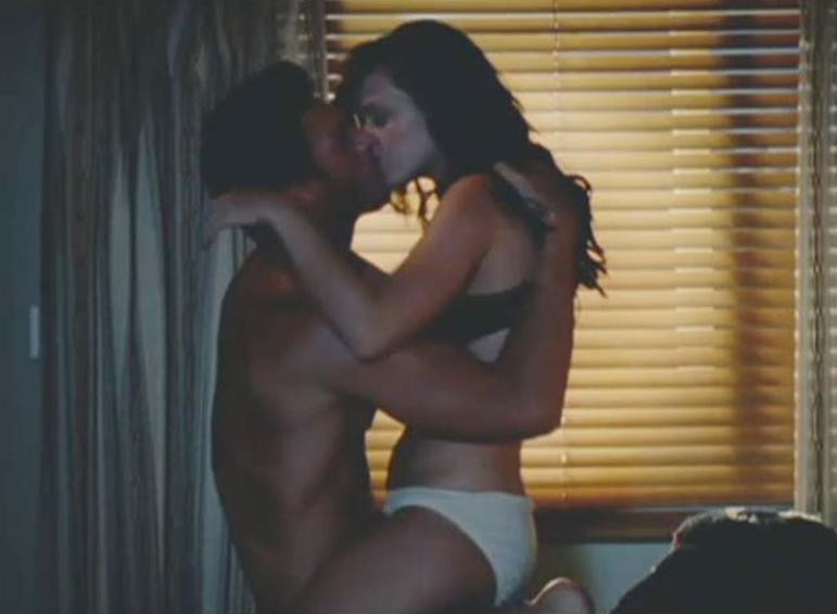 Noul videoclip Katy Perry: mult sex, o decapotabila si un party pe plaja