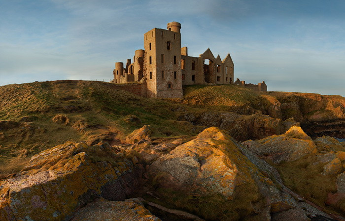 Castelul lui Dracula este bantuit - doi catei au oferit dovada!