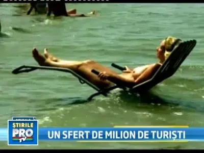 Romania s-a mutat la mare! Peste 200.000 de turisti pe litoral