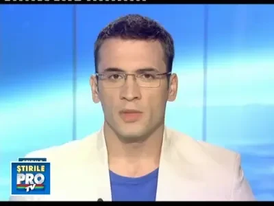 Fata care a cazut de la etaj incercand sa scape de iubit, in stare grava