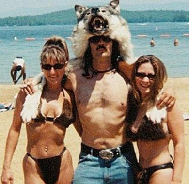 Culmea penibilitatii! Uite-i pe cei mai prost imbracati oameni din lume!