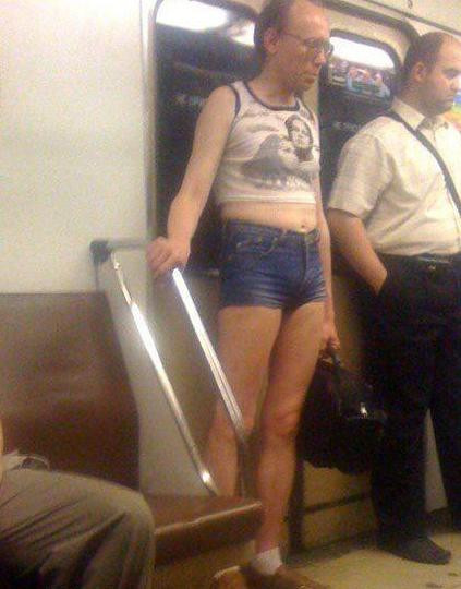 Culmea penibilitatii! Uite-i pe cei mai prost imbracati oameni din lume!