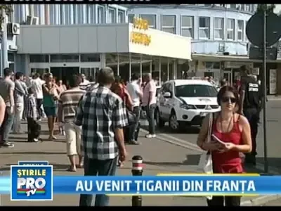 Prima promisiune a rromilor deportati din Franta: Ne intoarcem la Paris!