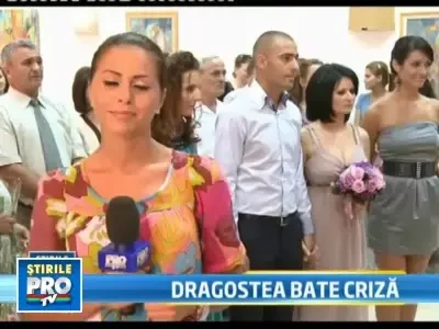 Dragostea bate criza! Sute de tineri s-au casatorit chiar daca e recesiune