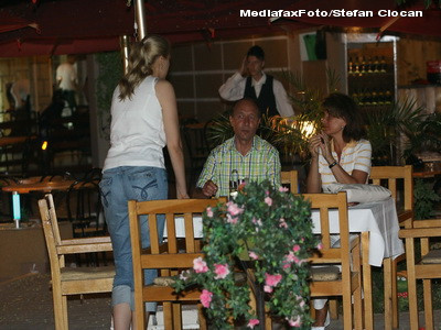 Presedintele Traian Basescu se relaxeaza la Predeal, cu sotia