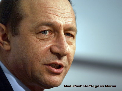 Basescu:Trebuie respectata decizia ICCJ, la recalcularea pensiilor militare