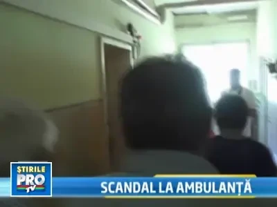 Protest la Salvare Caras impotriva unei directoare. Medicii nu o vor inapoi