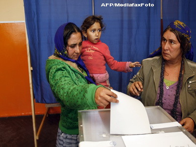 Romi sau tigani? Un deputat PDL propune inlaturarea acestei confuzii