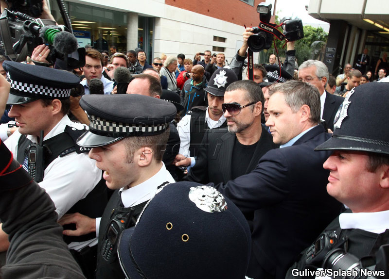 George Michael poate canta Freedom! Este liber dupa o luna de carcera