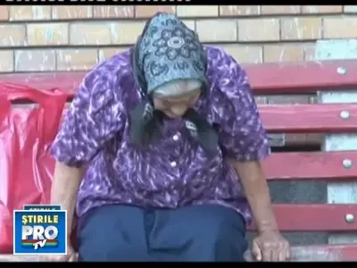 A plans de durere 3 ore in curtea spitalului. Medicul de garda dormea