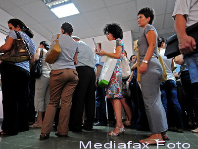 Cate zile dureaza sa infiintezi o firma in Romania. Boc promite 3