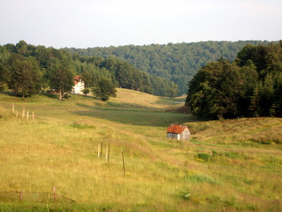 Statiunea Semenic: peisaje ca-n povesti, hoteluri in paragina