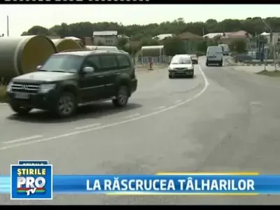 Indoiau indicatoarele ca sa deruteze oamenii. Apoi furau din masini