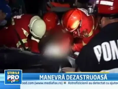 Sase dintr-o lovitura! A intrat cu masina intr-un microbuz