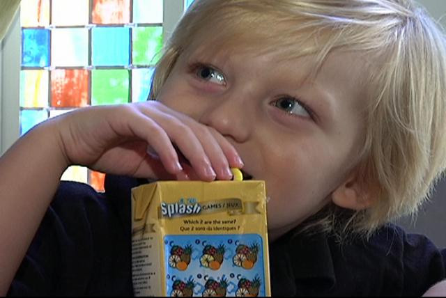 Boala cumplita pentru un copil de patru ani: este alergic la mancare!