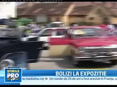 Masini tunate sau vintage intr-o expozitie de profil, la Sibiu