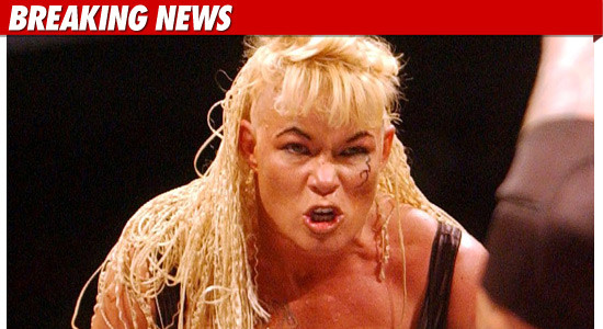 Fosta luptatoare de wrestling, gasita moarta in casa mamei sale, in Florida