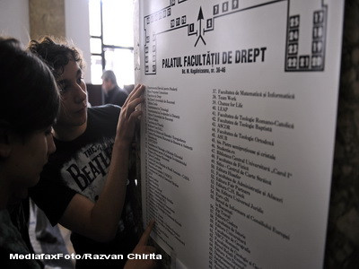 Revista presei: Cat trebuie sa economisesti sa iti tii copilul in facultate