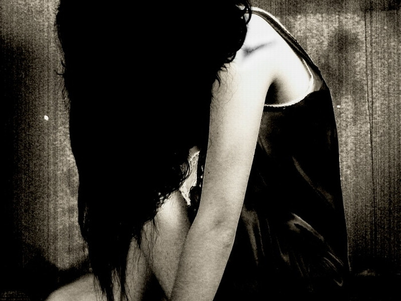 Incepe procesul monstrului care si-a violat fiica si i-a facut 8 copii