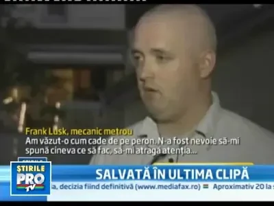 I s-a facut rau si a cazut in fata metroului. Mecanicul a salvat-o