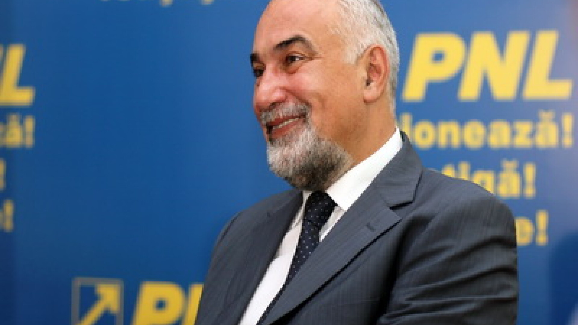 PNL are solutia iesirii din criza: Programul celor 100 de miliarde de euro!