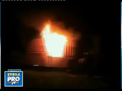 I-a explodat televizorul in fata si s-a ales cu arsuri grave pe corp