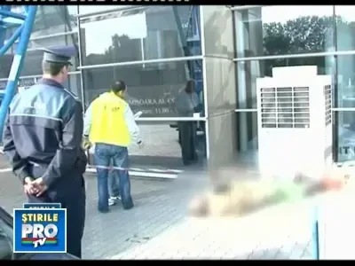 Moarte misterioasa la Timisoara.Un barbat fara adapost,gasit mort in centru