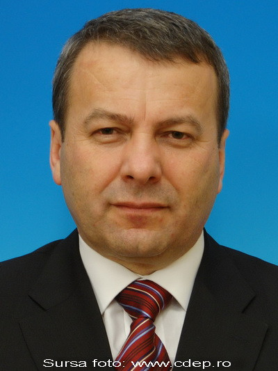 Franks catre Ialomitianu: Taxele si impozitele trebuie mentinute si la anul