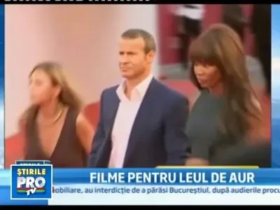 Naomi Campbell a incins atmosfera la Festivalul de film de la Venetia