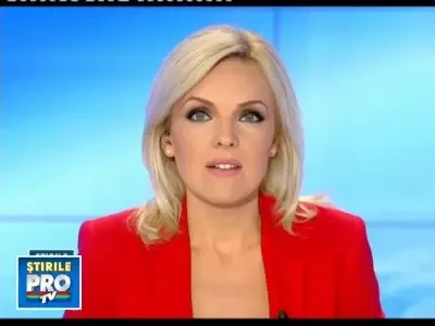 Atentie, capre la inaltime! Au ramas blocate pe o sosea suspendata