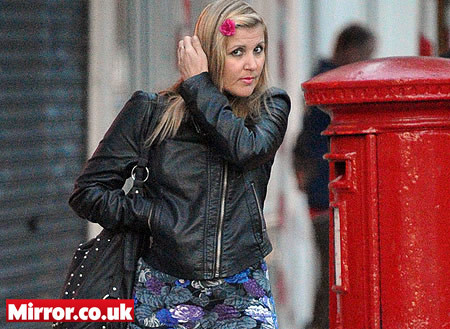 Ziua sotie de parlamentar, noapte prostituata. Vrea 70 de lire de partida