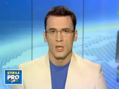 Furie nebuna. Si-a ucis tatal, apoi a sarit cu un cutit si asupra mamei