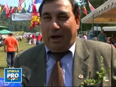 Tiganii au sarbatorit-o pe Sf. Maria la Costesti